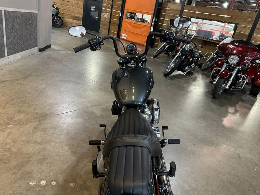 2025 Harley-Davidson® FXBB - Street Bob®