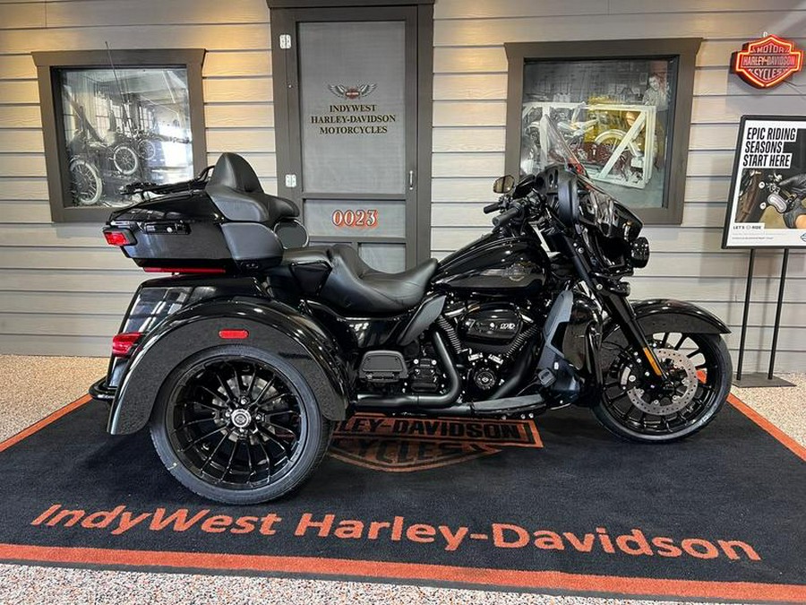 2025 Harley-Davidson® FLHTCUTG - Tri Glide® Ultra