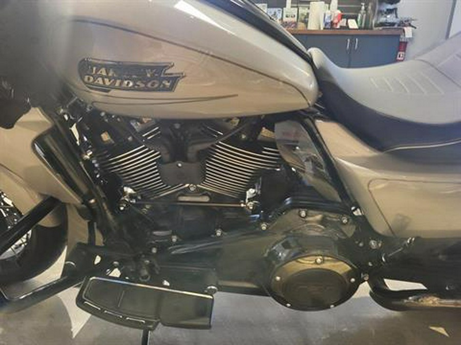 2023 Harley-Davidson CVO™ Road Glide®