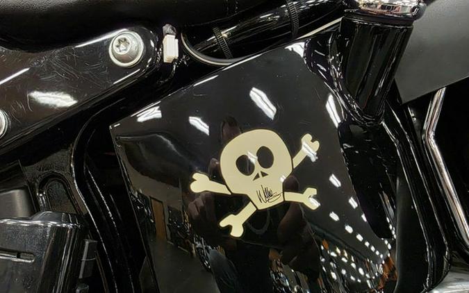 2010 Harley-Davidson FLSTSB - Cross Bones