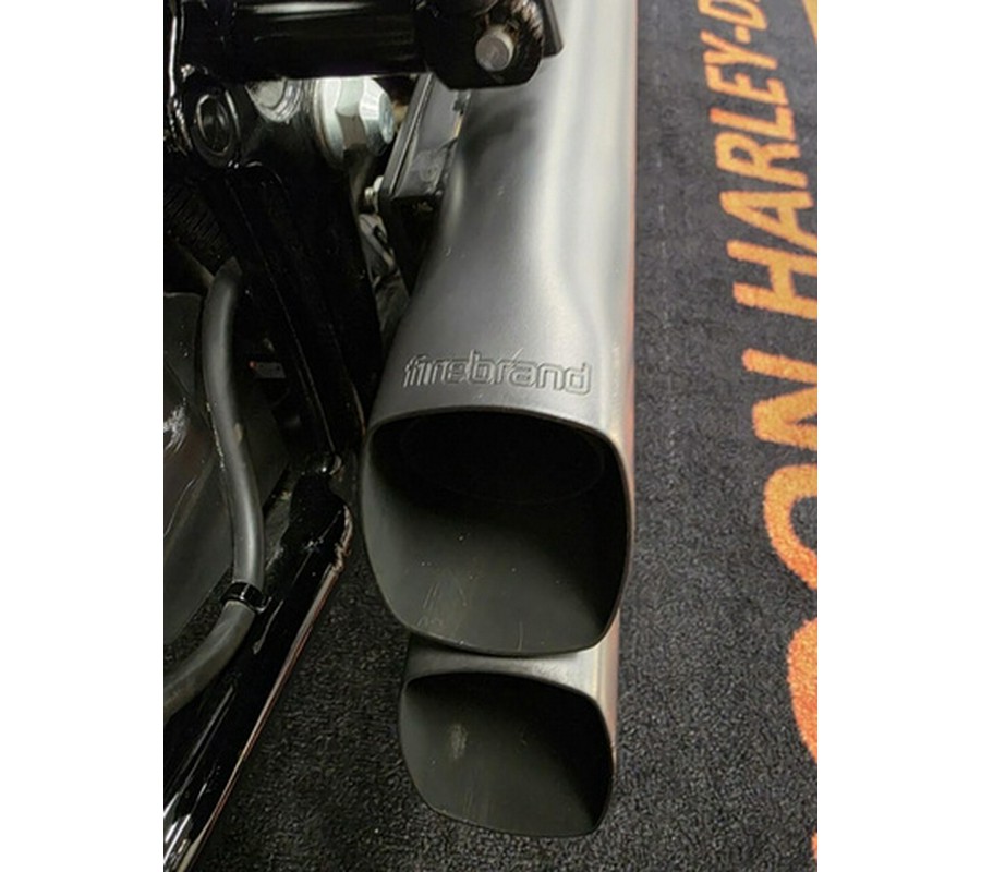 2010 Harley-Davidson FLSTSB - Cross Bones