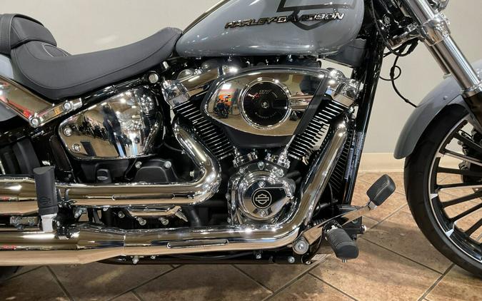 2026 Harley-Davidson® Breakout® Dark Billiard Gray Chrome Trim FXBR
