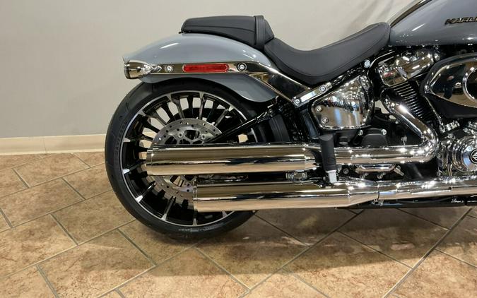 2026 Harley-Davidson® Breakout® Dark Billiard Gray Chrome Trim FXBR