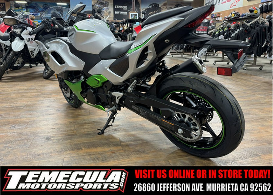 2024 Kawasaki Ninja 7 Hybrid ABS