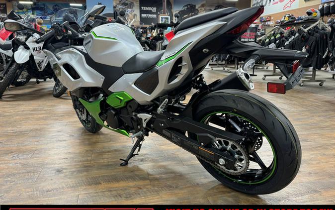 2024 Kawasaki Ninja 7 Hybrid ABS