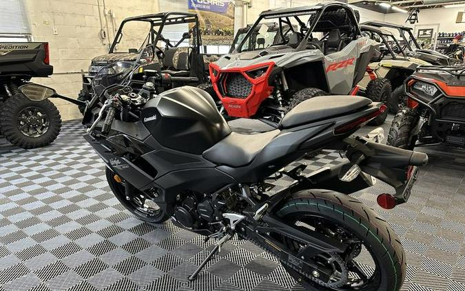 2026 Kawasaki Ninja® 500 Metallic Flat Spark Black