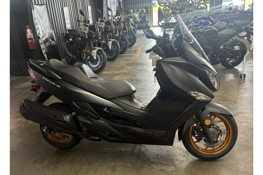 2027 AN400AM7 - Suzuki