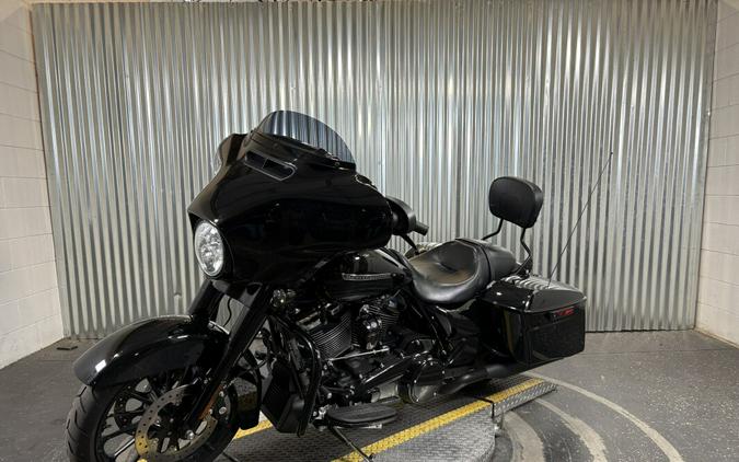 2018 Harley-Davidson Street Glide Special Vivid Black