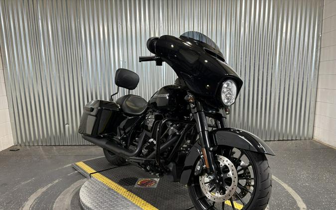 2018 Harley-Davidson Street Glide Special Vivid Black