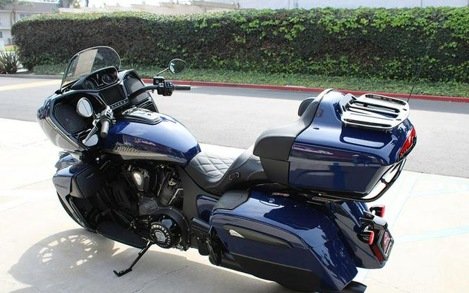 2024 Indian Motorcycle® Pursuit® Dark Horse® with PowerBand Audio Package Springfield Blue