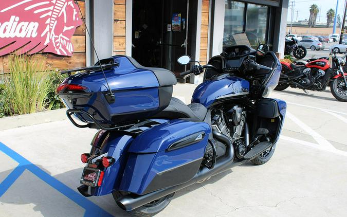 2024 Indian Motorcycle® Pursuit® Dark Horse® with PowerBand Audio Package Springfield Blue