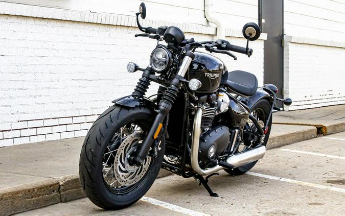 2024 Triumph Bonneville Bobber Jet Black