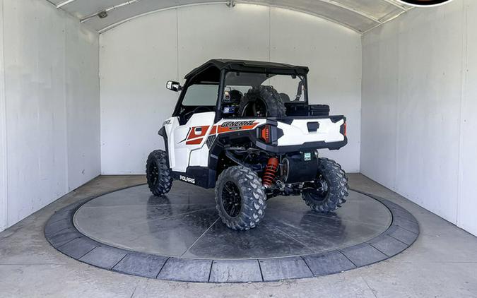2017 Polaris GENERAL 1000 EPS White Lightning