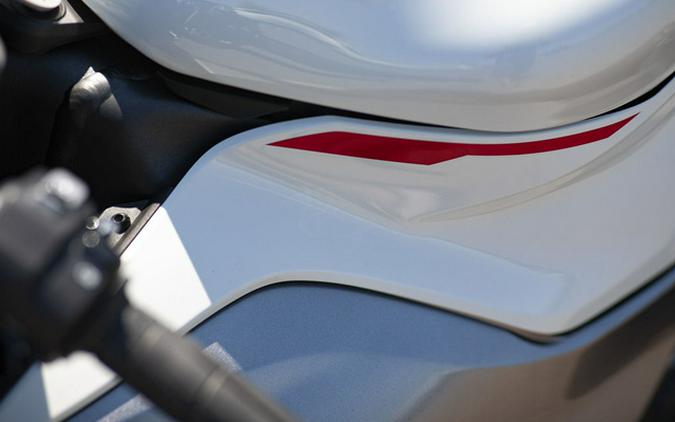 2024 Kawasaki Ninja ZX-6R Pearl Robotic White/Metallic Graphit