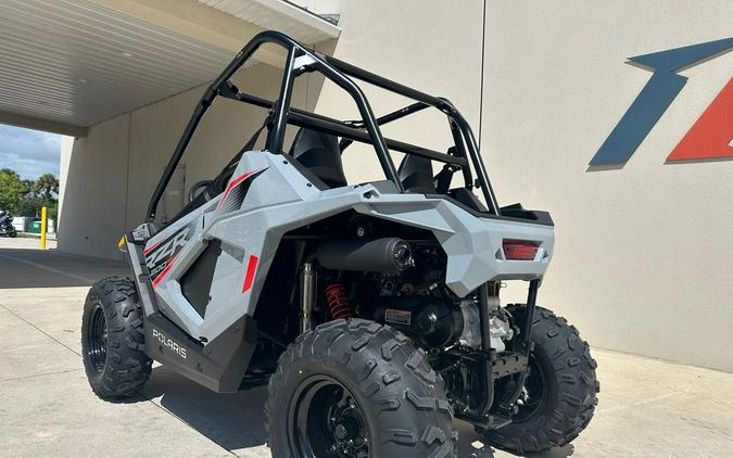 2024 Polaris RZR 200 EFI