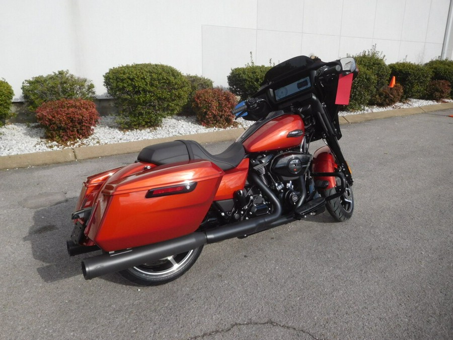 FLHX 2024 Street Glide®