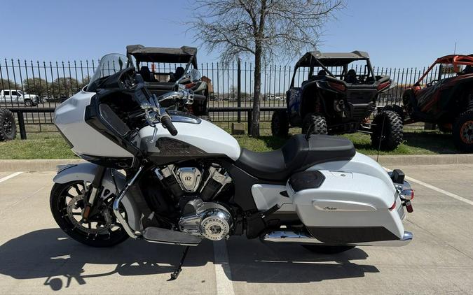 2025 Indian Motorcycle® Challenger® Limited Ghost White Metallic with Black Metallic