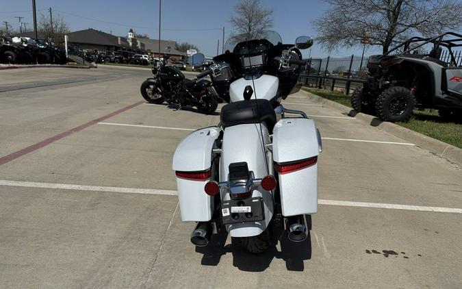 2025 Indian Motorcycle® Challenger® Limited Ghost White Metallic with Black Metallic