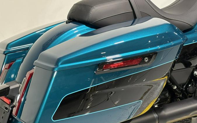 2026 Harley-Davidson® Road Glide® Teal Thunder / Vivid Black - Black