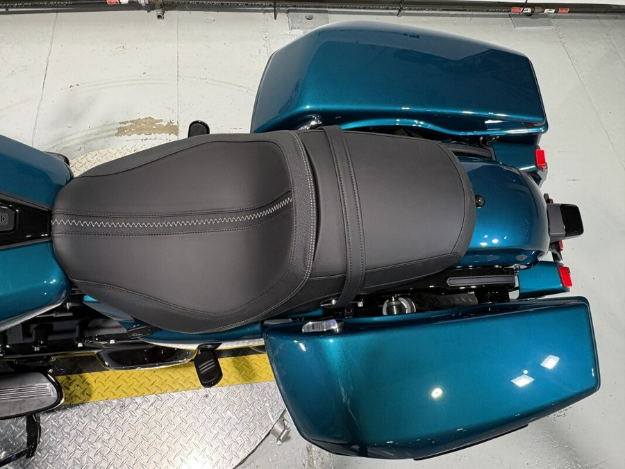 2026 Harley-Davidson® Road Glide® Teal Thunder / Vivid Black - Black