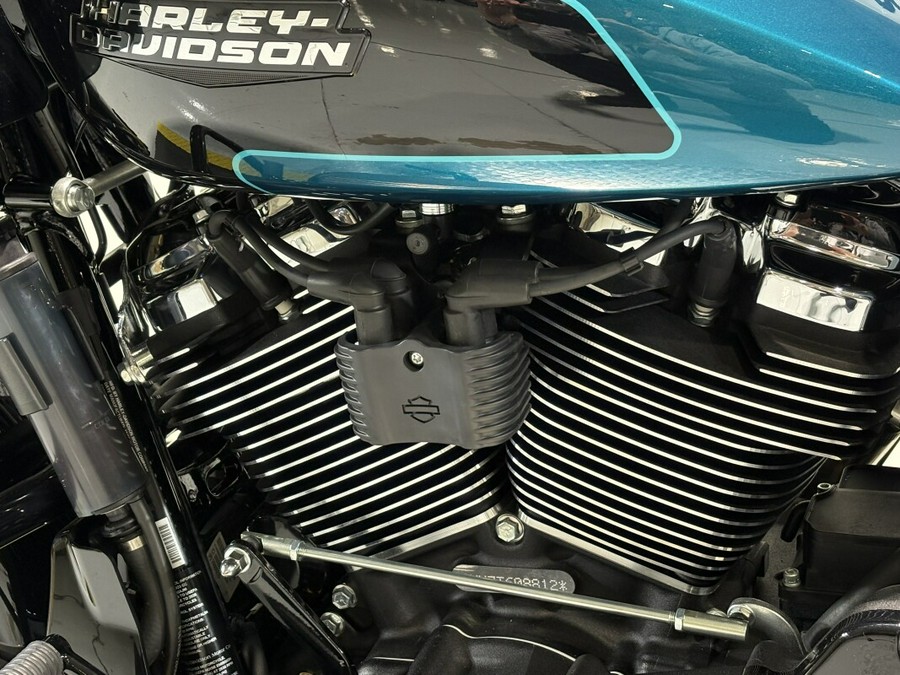 2026 Harley-Davidson® Road Glide® Teal Thunder / Vivid Black - Black