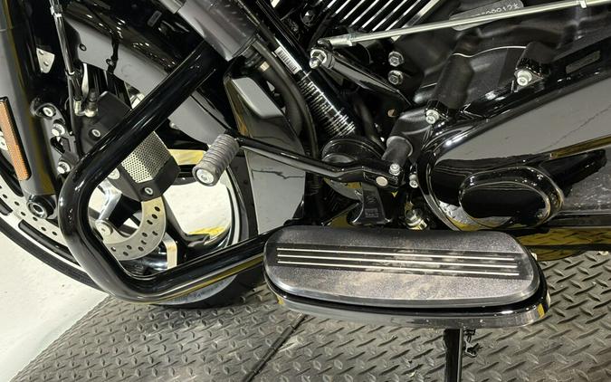 2026 Harley-Davidson® Road Glide® Teal Thunder / Vivid Black - Black