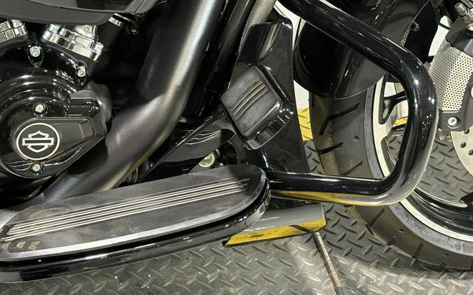 2026 Harley-Davidson® Road Glide® Teal Thunder / Vivid Black - Black