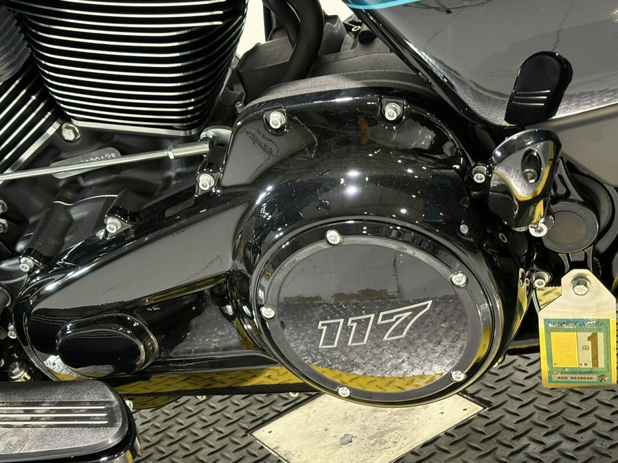 2026 Harley-Davidson® Road Glide® Teal Thunder / Vivid Black - Black