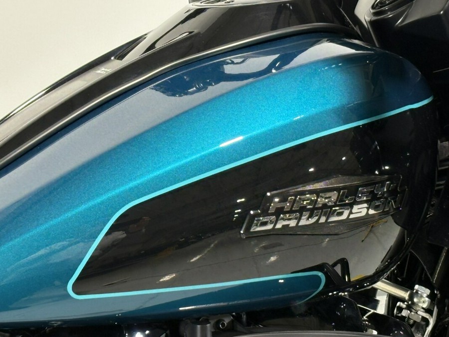 2026 Harley-Davidson® Road Glide® Teal Thunder / Vivid Black - Black