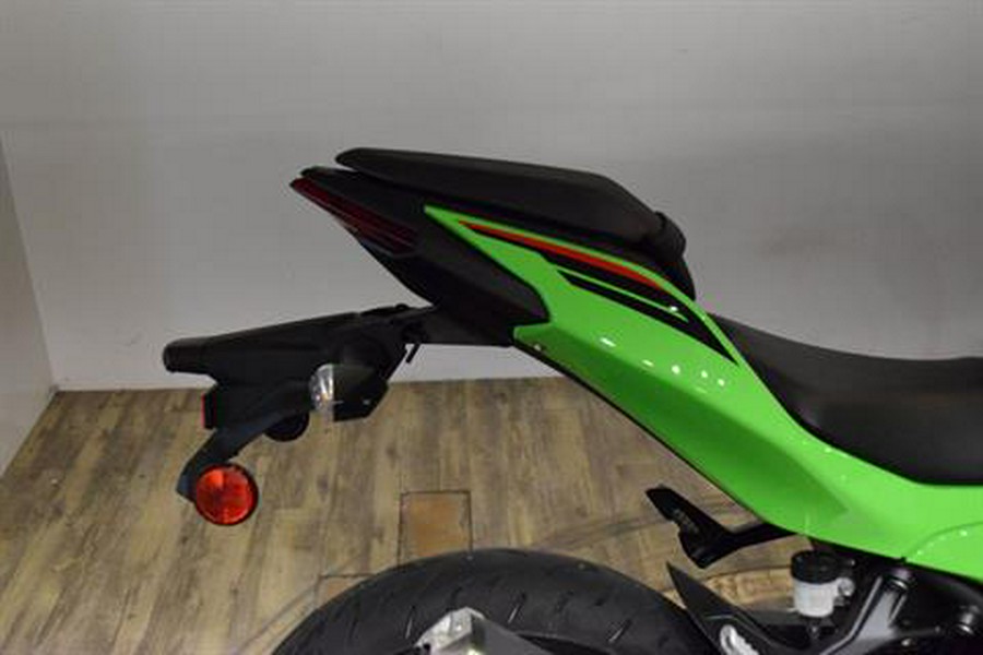 2024 Kawasaki Ninja 500 KRT Edition