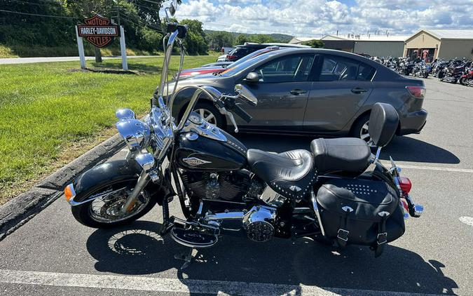 2011 Harley-Davidson® FLSTC - Heritage Softail® Classic