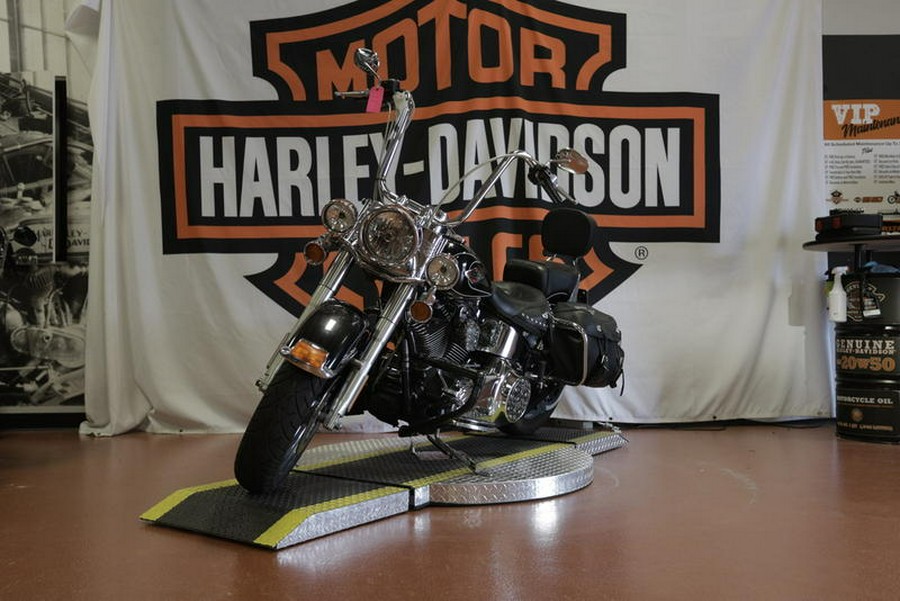 2011 Harley-Davidson® FLSTC - Heritage Softail® Classic