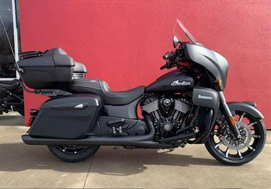 2024 Indian Motorcycle Roadmaster® Dark Horse®