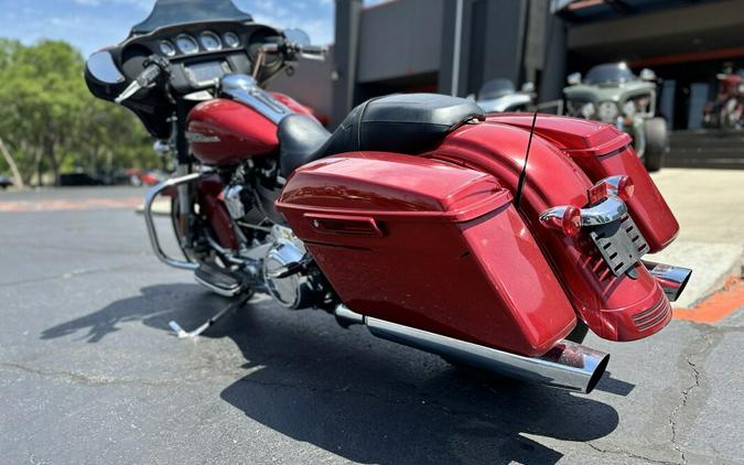 FLHX 2018 Street Glide®