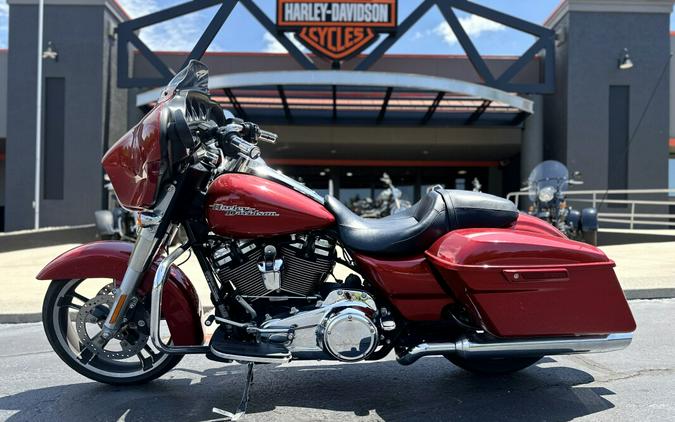 FLHX 2018 Street Glide®