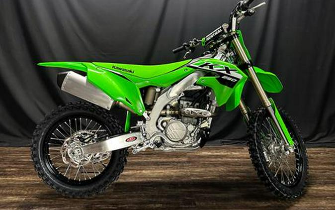 FIRST LOOK! 2024 KAWASAKI KX250, KX112, KX85 & KX65 MODELS