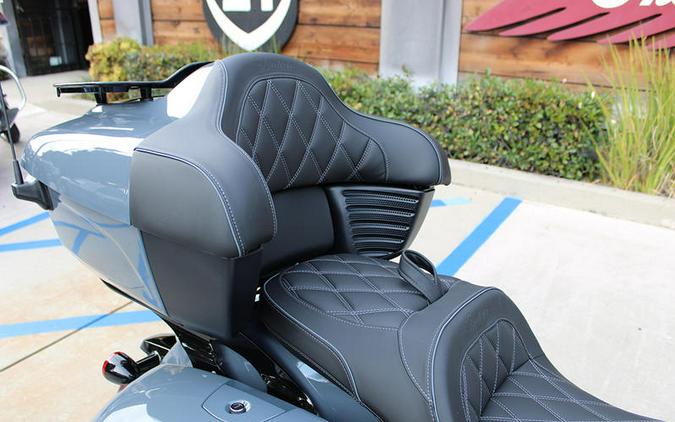 2024 Indian Motorcycle® Pursuit® Dark Horse® with PowerBand Audio Package Stealth Gray