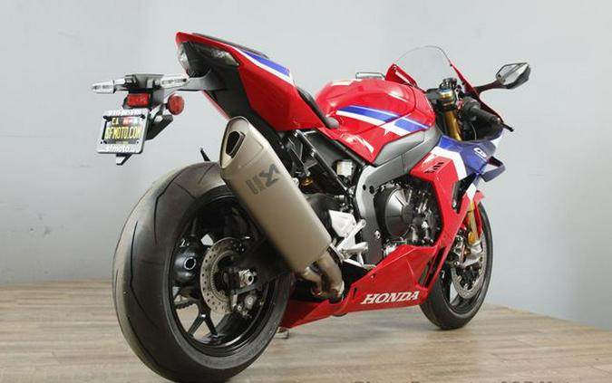 2026 Honda CBR1000RR-R Fireblade SP