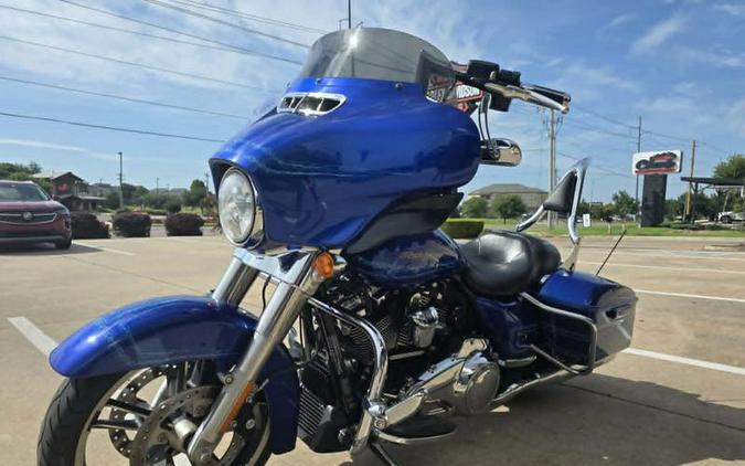 2019 Harley-Davidson® FLHX - Street Glide®