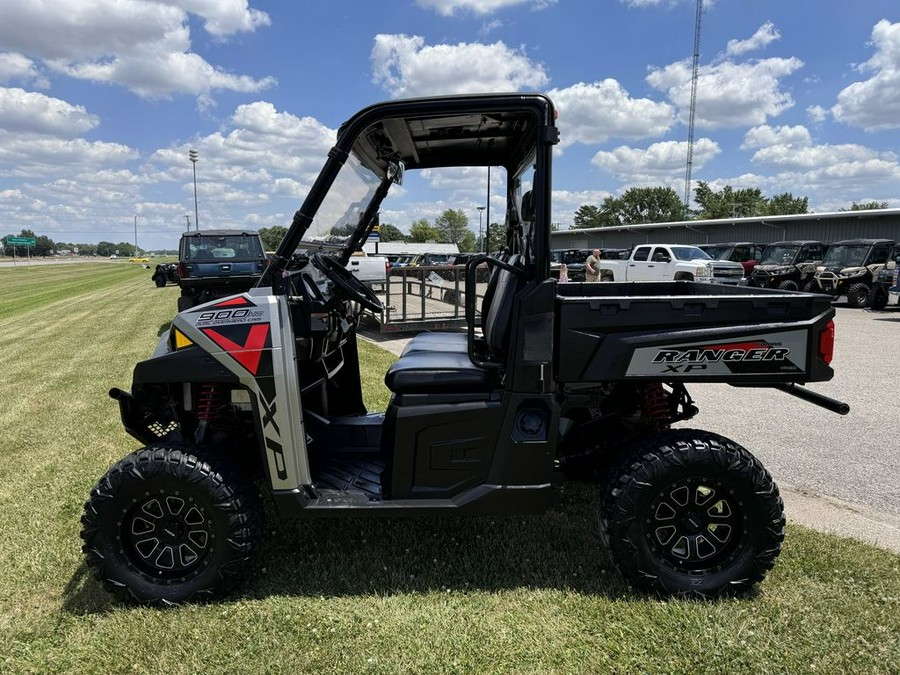 2019 Polaris® Ranger XP® 900 EPS Premium Silver Pearl