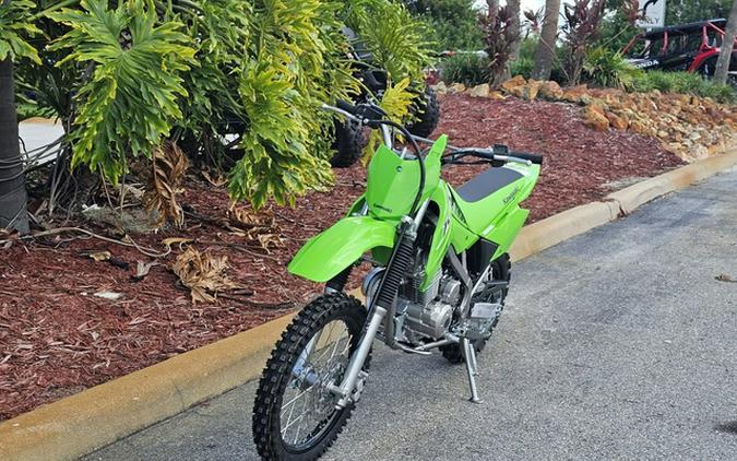 2025 Kawasaki KLX 140R