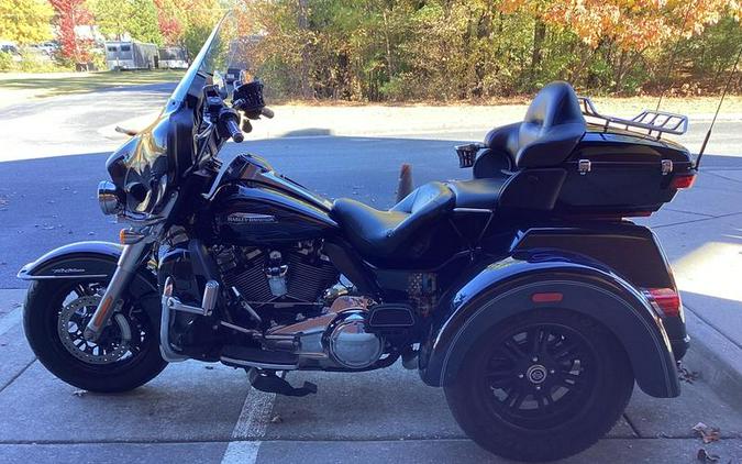 2017 Harley-Davidson® FLHTCUTG - Tri Glide® Ultra