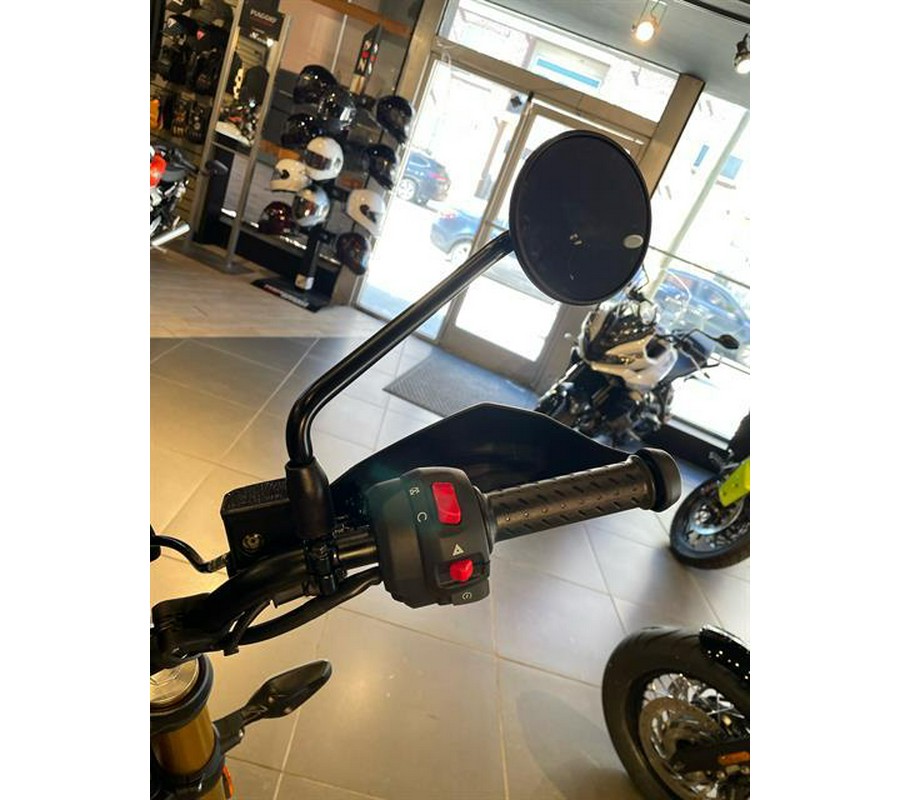 2026 Triumph Scrambler 400 XC