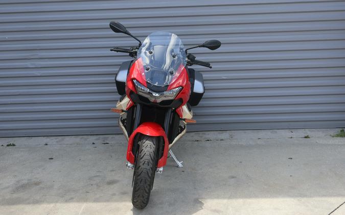 2023 Moto Guzzi V100 Mandello