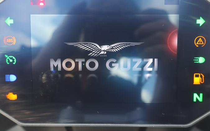 2023 Moto Guzzi V100 Mandello