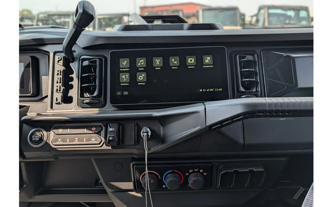 2027 DEFENDER XU MAX LIMITED CAB HD11 - Can-Am