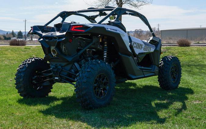 2024 Can-Am® Maverick X3 DS Turbo Catalyst Gray