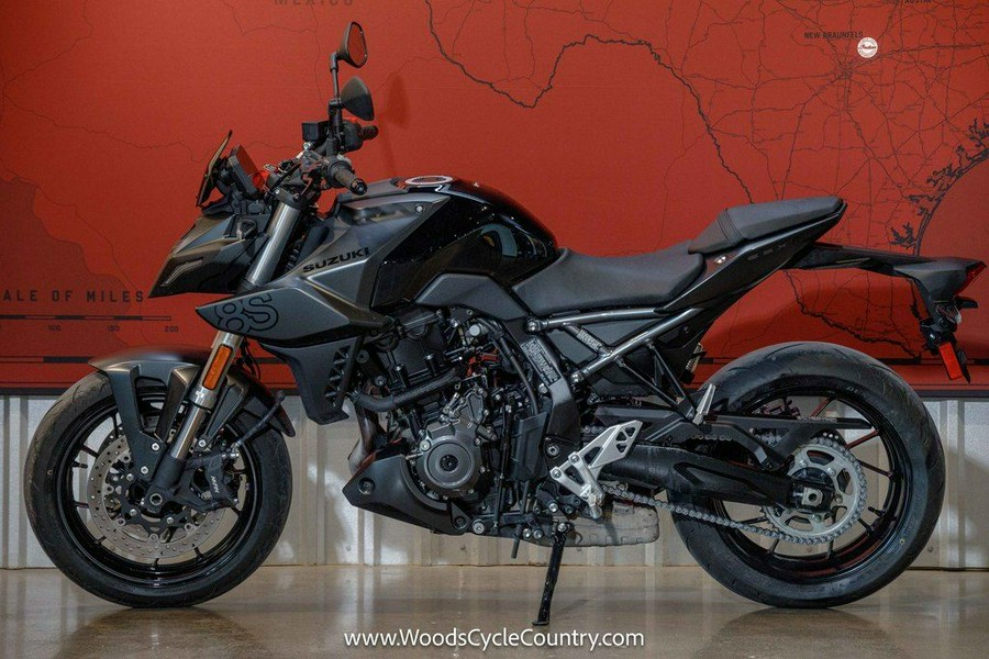 2023 Suzuki GSX 8S