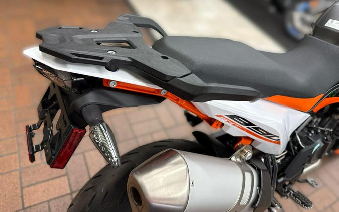 2024 KTM 890 SMT