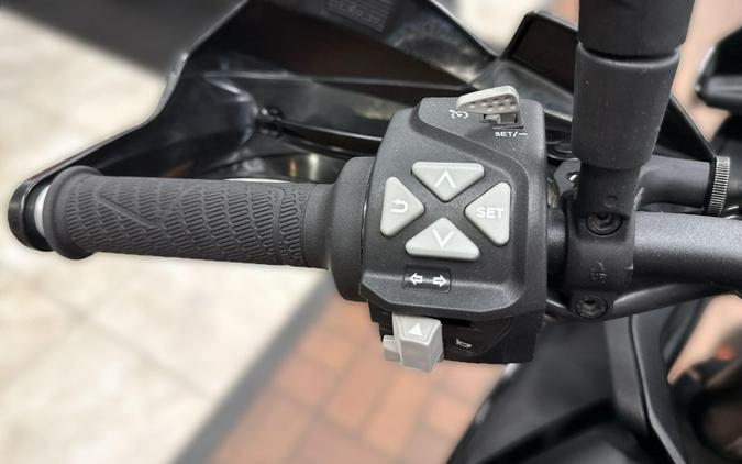 2024 KTM 890 SMT